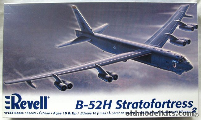 Revell 1/144 Boeing B-52H Stratofortress - With AGM-86B ALCMs, 85-5854 plastic model kit